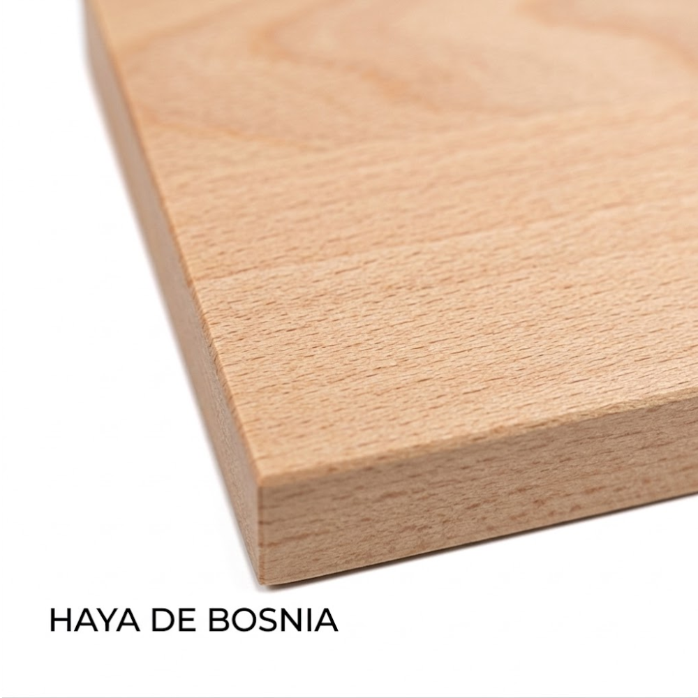 Haya de Bosnia: Calidad superior europea. Proviene de bosques gestionados que garantizan una fibra más compacta y estable que el haya común. Es la elección premium para diseño de autor.